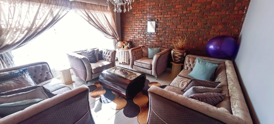 3 Bedroom Property for Sale in Dassie Rand North West